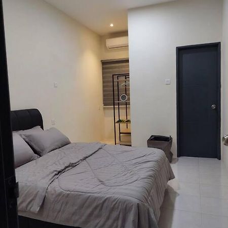 Yong Guesthouse Kuala Kangsar Zewnętrze zdjęcie