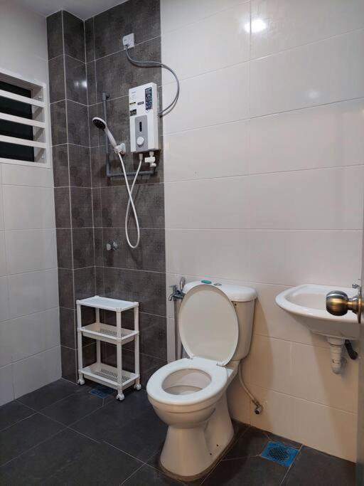 Yong Guesthouse Kuala Kangsar Zewnętrze zdjęcie